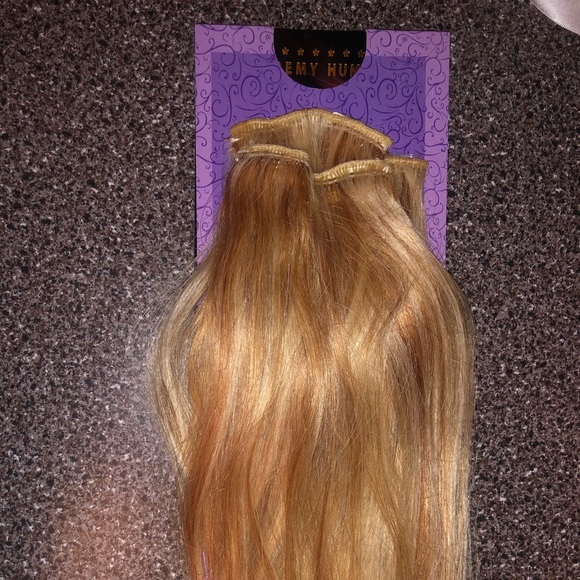 Extensions clip on Remy hair - Picture 4 of 7
